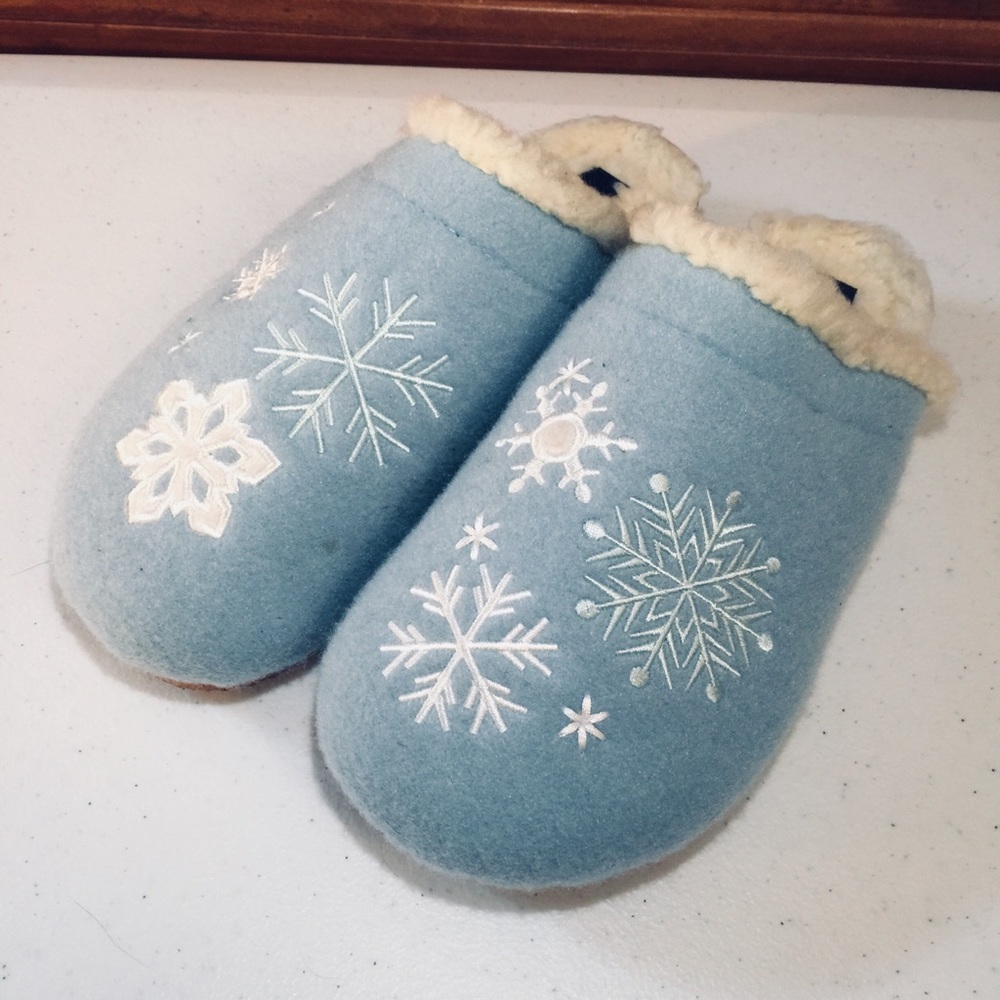 ▫️Land’ End Felt Snowflake Slip-On/Scuff Slippers | Size 6